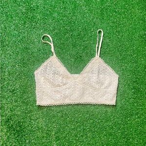 Love Cream Lace Bralette